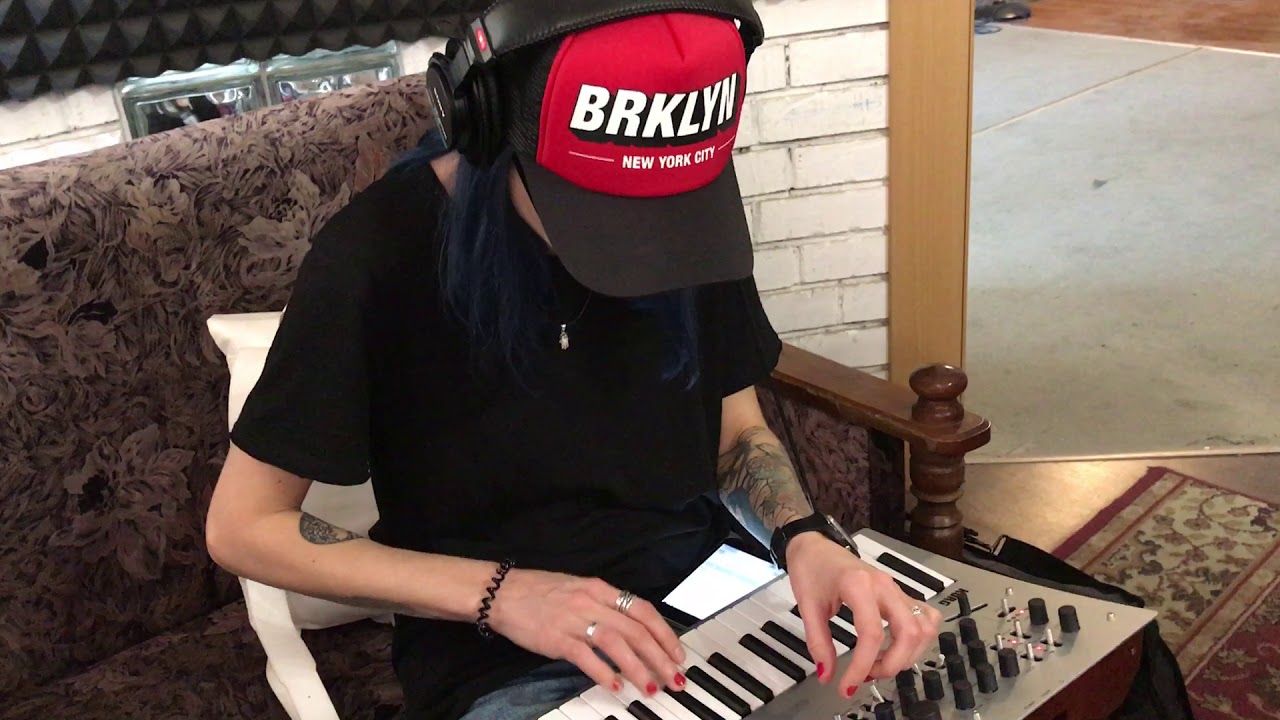 DAIZY CRAZY - На студии AV Sound смотреть онлайн