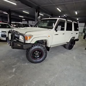 Toyota Land Cruiser., 2012 года 4.2 л., Дизель, 130 л.с., Пробег 219т.км. ЦЕНА: 5,195.- ₽