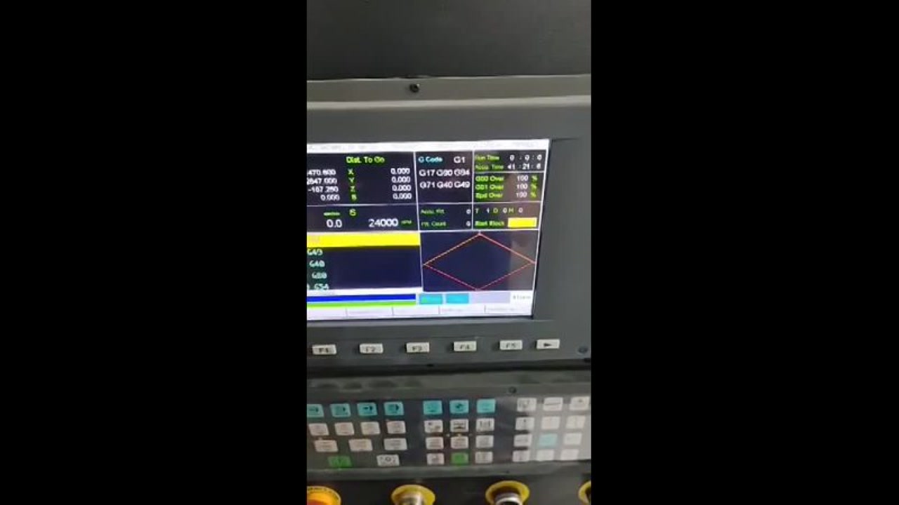 WhatsApp Video 2022-05-13 at 12.53.47-1.mp4 смотреть онлайн