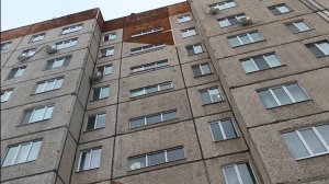 Длинный 10-подъездный дом 121 серии! Лифт(NLM 2016 г.в) Стахановцев 1 подъезд 7,г.Тюмень.