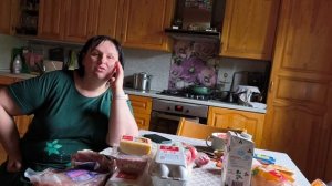 Готовим обед, заказали продукты из Пятёрочки.
