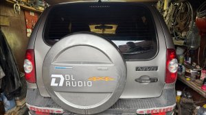 Замена штатных динамиков в Chevrolet Niva на DL Audio Barracuda 130