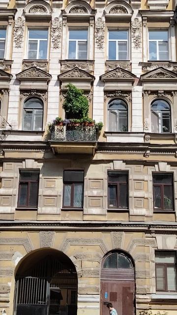 Верейская ,12. Доходный дом Пантелеева. Прогулки по Петербургу