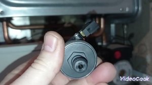 Одинаковая маркировка, но разные по форме датчики для котлов