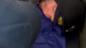 📹Эдуард Кузьминов показал, как у Фары проходит сгонка веса.