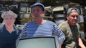 РАЗБИЛ ТЕЛЕВИЗОР ОБ МАШИНУ