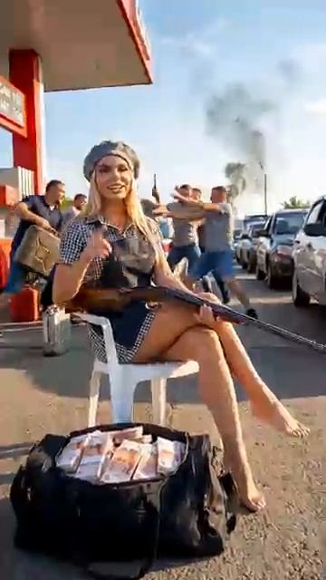 Королева бензоколонки🔥🔥🔥