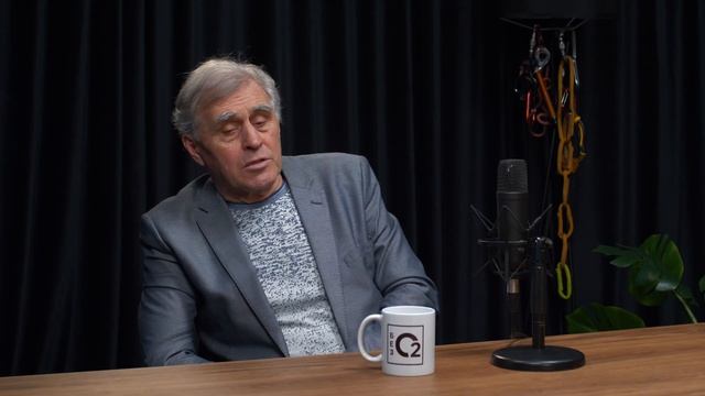 Сергей Богомолов: К2, ЛХОЦЗЕ, ДХАУЛАГИРИ, ЭВЕРЕСТ — 50 лет в горах | Альпинизм 8000+ | Без О2 смотреть онлайн