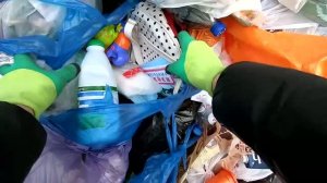 Как_я_зарабатываю_лазая_по_мусоркам_Питера_Dumpster_Diving_RUSSIA13