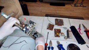 Радиодетали для АФФИНАЖА из винтажного немецкого приёмника.