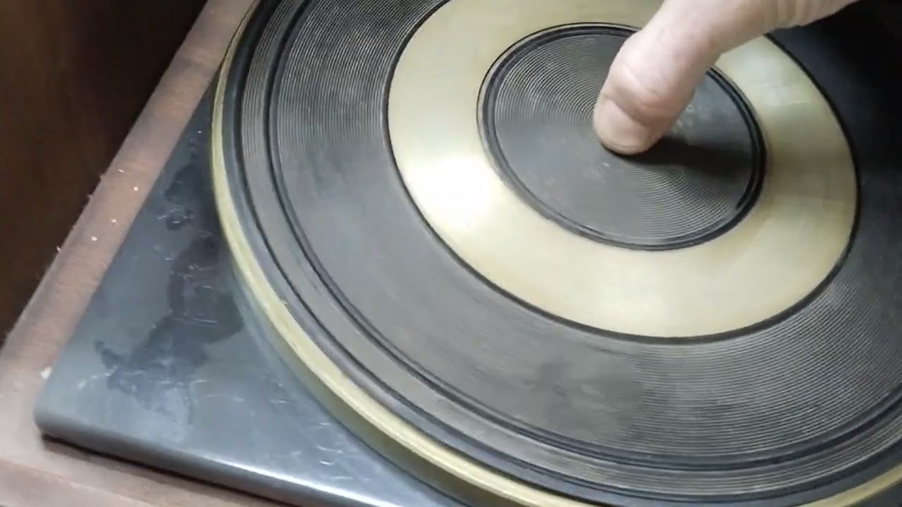 Радиола Victoria stereo. 1976год. Распаковка.))) смотреть онлайн