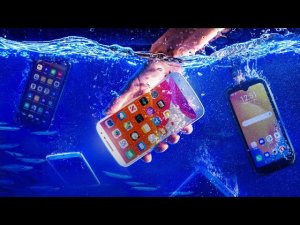 Лайфхак, как правильно просушить смартфон если он упал в воду?