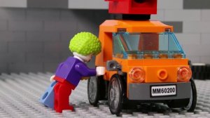Лего Мультфильм Безумный Дино-Мобиль в действии! — LEGO