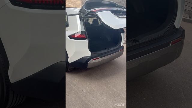 В продаже Toyota RAV4 (6 поколения)  Апрель 2026 года выпуска.
