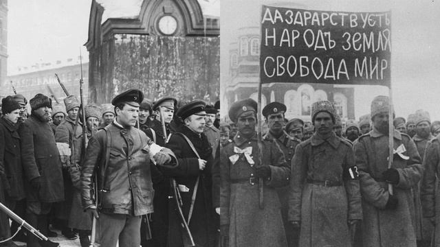 Тайна двоевластия: почему Временное правительство не смогло удержать власть