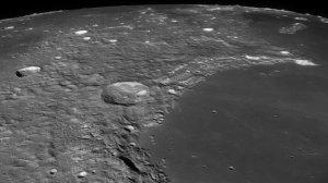 LRO — Холмы