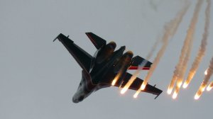 Су-35 «Русские витязи», одиночный пилотаж на МАКС 2021, 24.07.21.