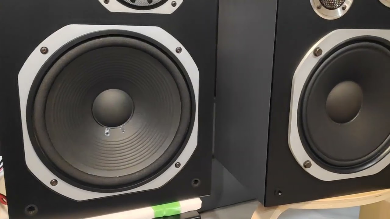 YAMAHA 600/ LUXMAN 510 (анонс) смотреть онлайн