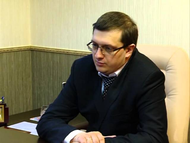 Вести 1: Брифинг с Президентом-Председателем Правления ОАО «РОСТ БАНК» Артемом Хенкиным. смотреть онлайн