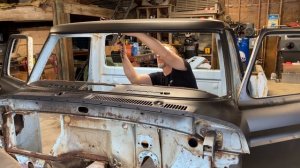 Восстановление заброшенного Ford F250 1974 года выпуска Восстановление приборной ПАНЕЛИ Swamp Dragon