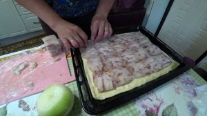 Слоеный пирог с рыбой