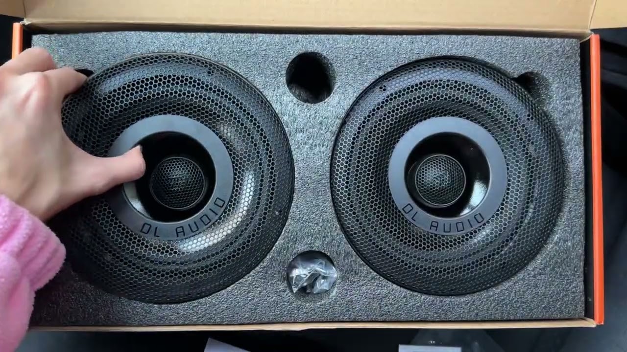 Замена штатных динамиков в Mitsubishi Lancer 10 на DL Audio Anaconda 165 Coax смотреть онлайн