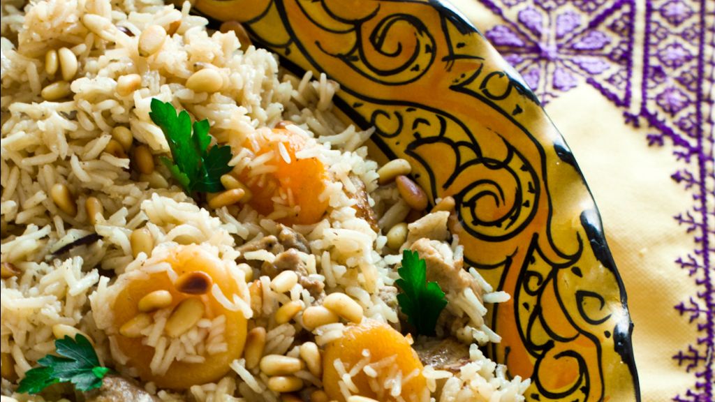Пилав турецкий с рисом и черносливом