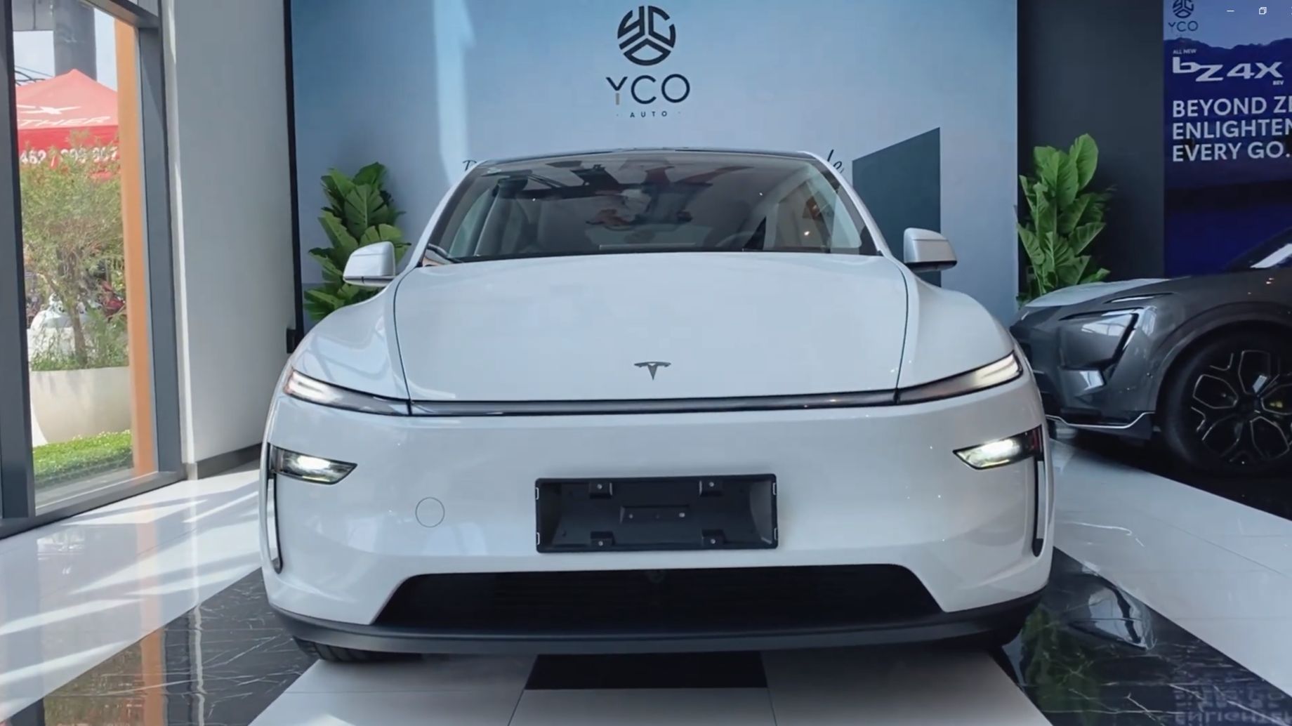 2026 Tesla Model Y - Визуальный обзор автомобиля смотреть онлайн