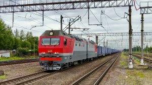 Электровоз 2ЭС6-1637 «Синара» с товарным поездом на станции Рыбацкое