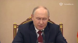 ‼️🇷🇺 Очереди на заправках есть, и нужные марки бензина не всегда в наличии, — Путин