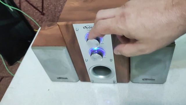 сабвуфер с колонками TopDevice TDE-210/2.1