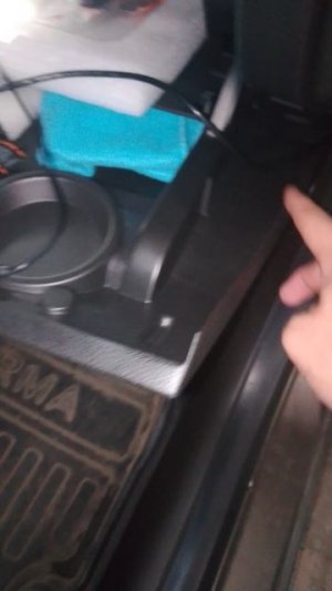 Теперь USB в бардачке на Лада Веста NG