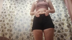 пытаюсь заниматься спортом после того как отъела животик