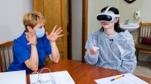 Российские врачи начали лечить людей виртуальной реальностью: как VR спасают от боли и депрессии?