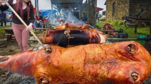 Уникальное и восхитительное блюдо жареная свинина без ножек. Те, кто придут позже, её не получат