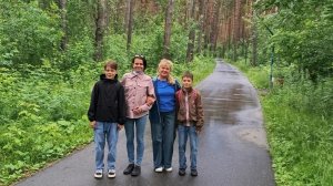 Прогулка  в лесу  в дождливую погоду.