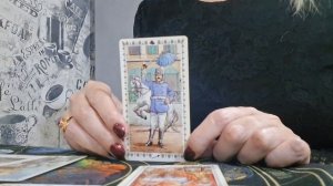 Кто тайно желает быть с вами? Расклад Таро