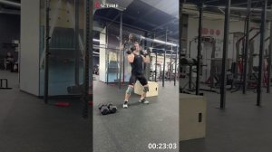 Бородин Алексей / ТФ Зеленоград-2 / член клуба /54 повт. за 2:57 мин.