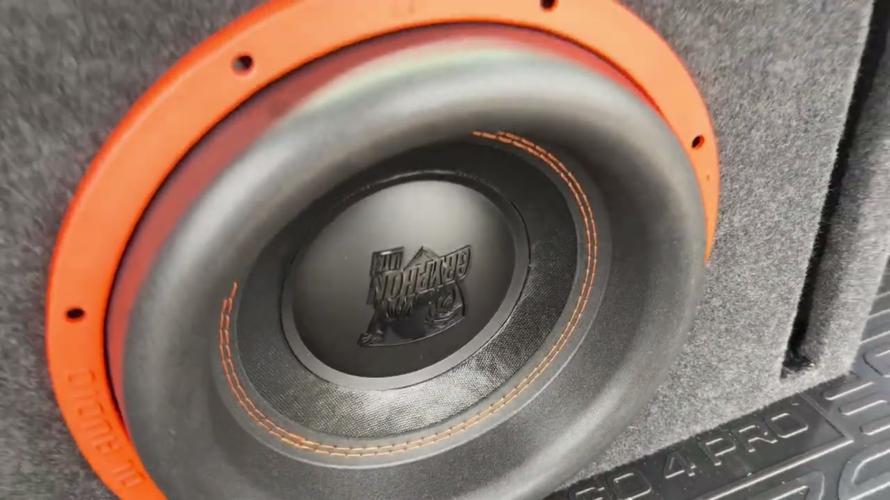 Сабвуфер Gryphon Lite 12 V.3 от DL Audio смотреть онлайн