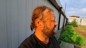 У НАС ТУНЕЯДЦЕВ НЕТ Один день в семье деревенских трудоголиков Труженики трудятся от расцвета Жизнь