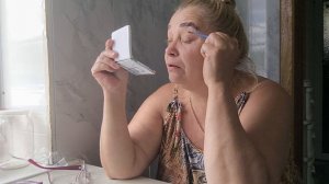 Паша теперь рыбу большую поймает🐠🐟🐛. Покрасила БРОВИ. КОРОВКА не слушается.🐂