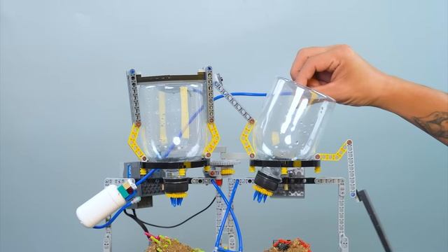 LEGO мусоровоз с вращающейся щеткой #Лего Авто Тех смотреть онлайн