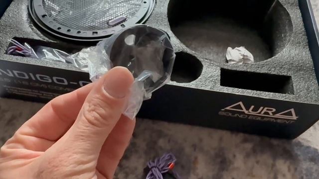 На шаг ближе к качественному звуку. Aura Indigo GF6C смотреть онлайн