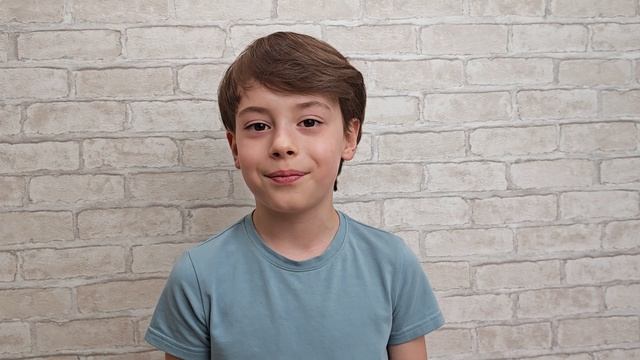 Николай Матюханов - Видео-визитка на русском