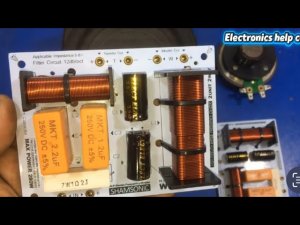 Speaker crossover for sound box