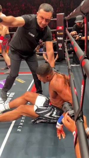 🏆Алый Зверь победил Ясселя Рейеса на турнире IBA Bare Knuckle.