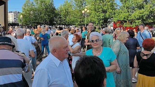 Майская девчонка... 28.06.26... смотреть онлайн