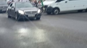 в Пермь приехала Анна Немченко и команда на эспланаде в день молодёжи я увидела их и фотка с Мишей🩷