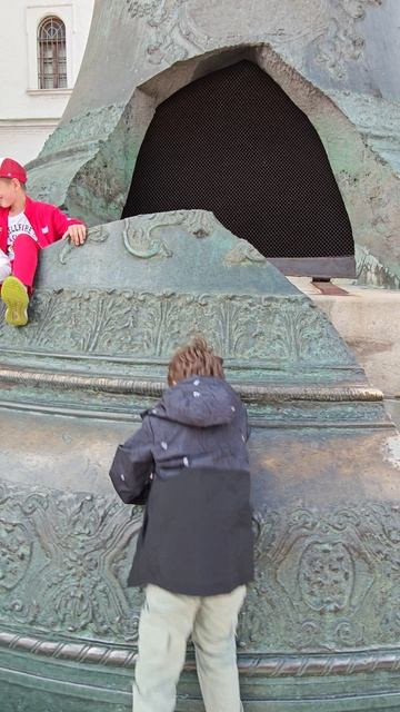 Почему царь-колокол никогда не звонил
