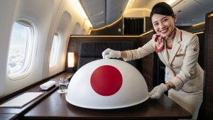 Как выглядит первый класс и еда в каждой стране ✈️🍽️🌍 Национальные блюда, еда в самолете. АСМР